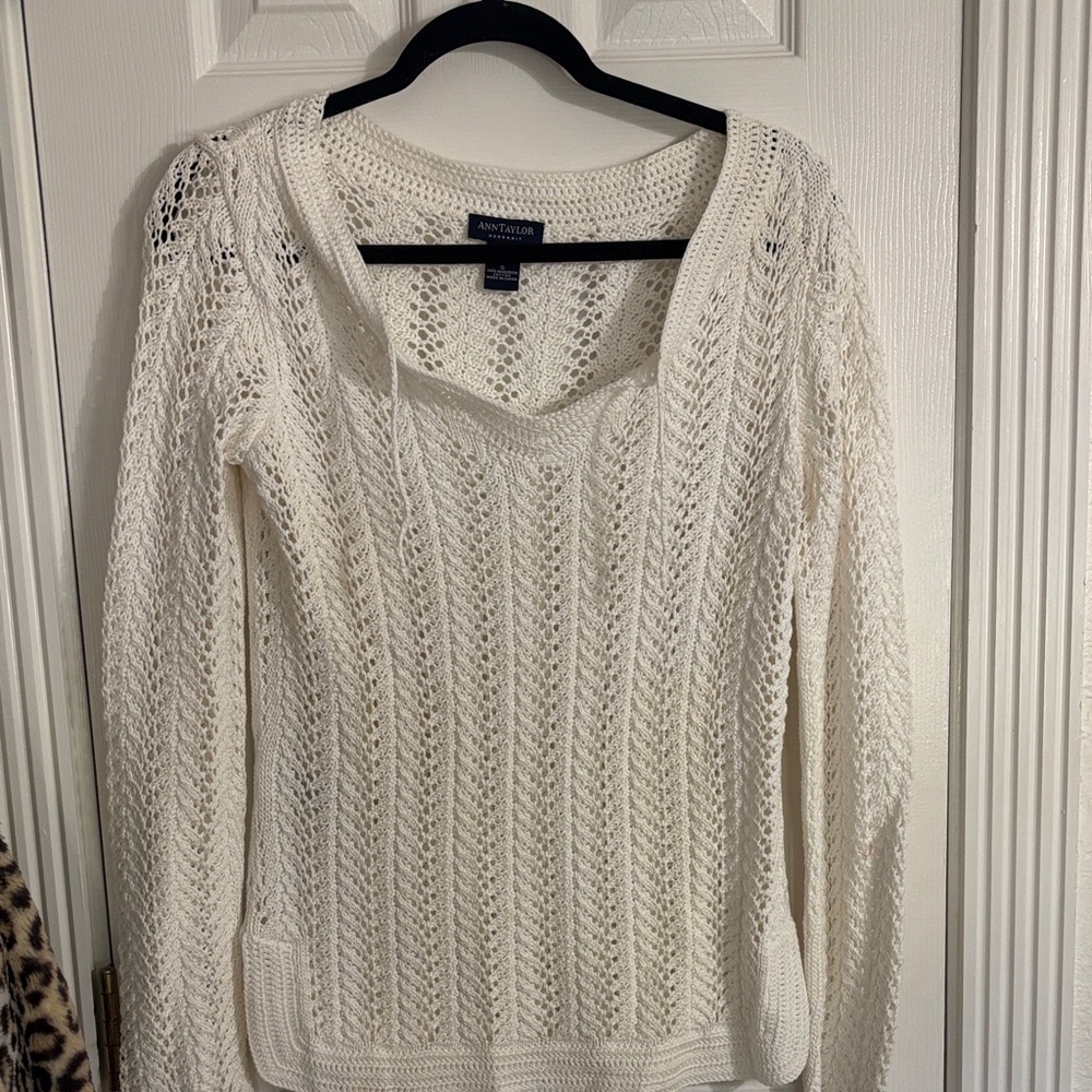 Ann Taylor Women's Cream Knit Sweater